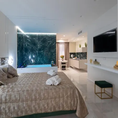 Taozen Apartment *